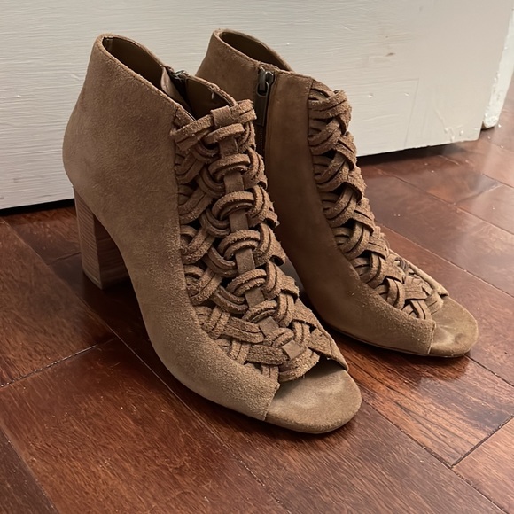 Michael Kors tan suede open toe boots - Picture 2 of 4